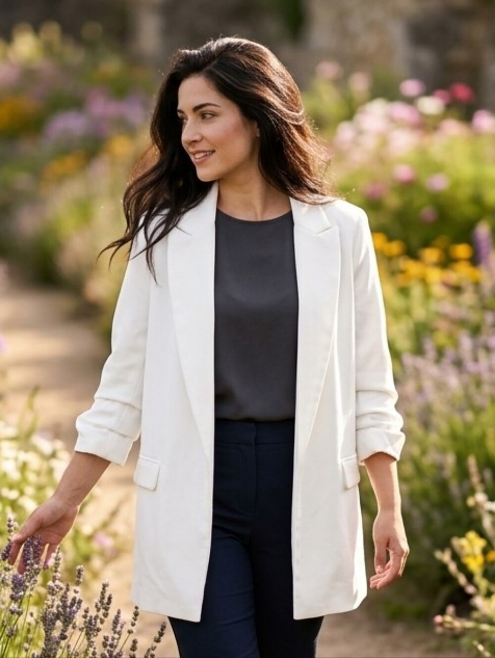 Tahari White Lined Blazer With 3/4 Sleeves